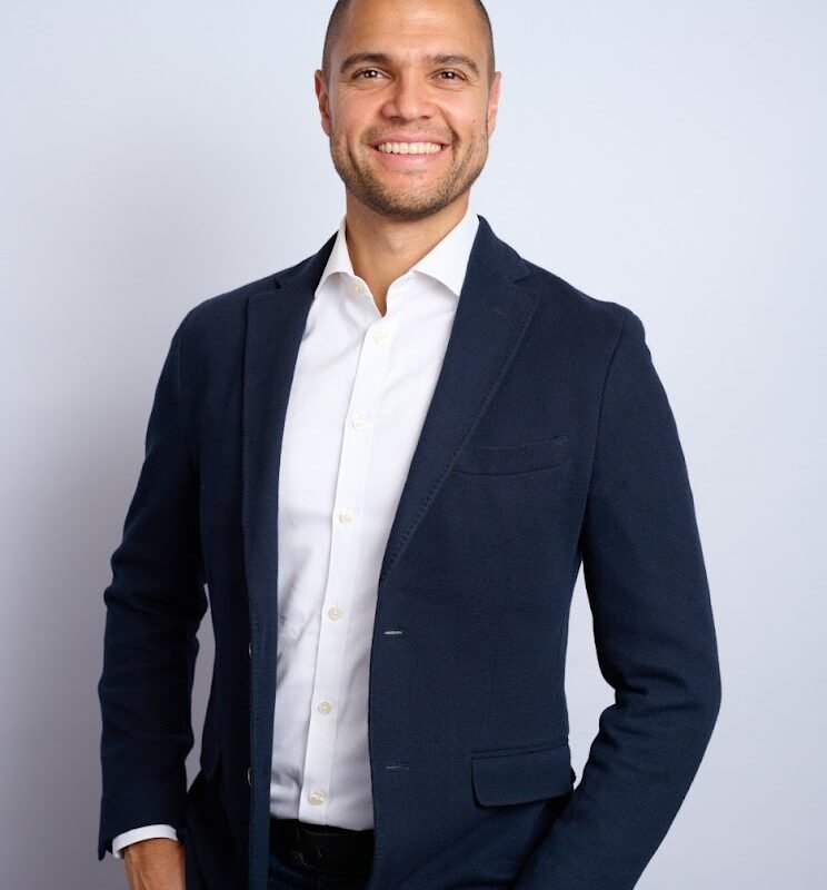 عصر التفاعل الذكي: كيف يعيد الذكاء الاصطناعي رسم ملامح تجربة العميل في الخليج؟